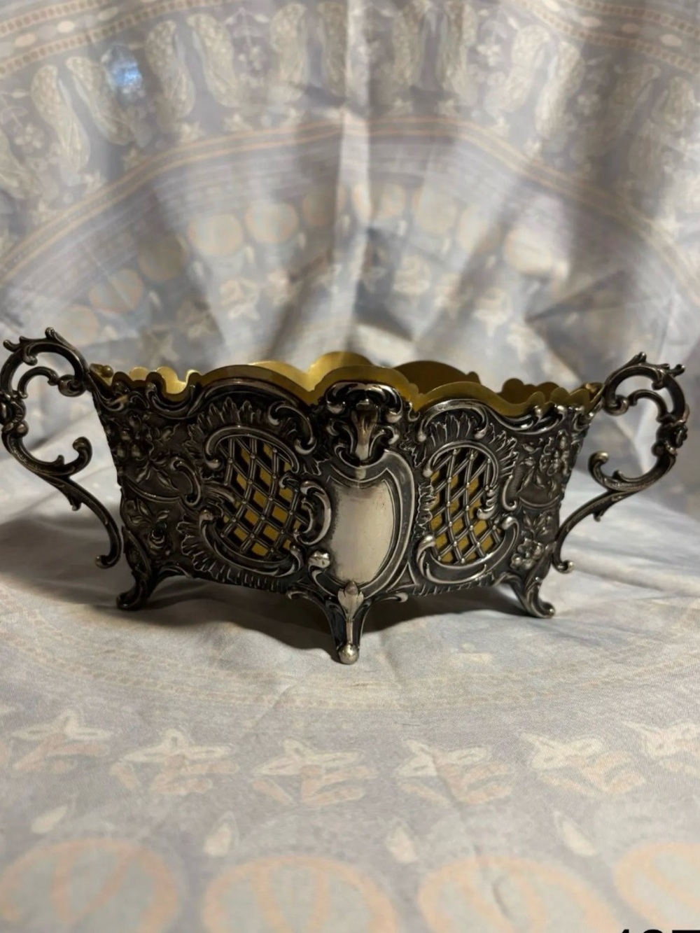 Art Nouveau silver-plated jardinière or centerpiece bowl.